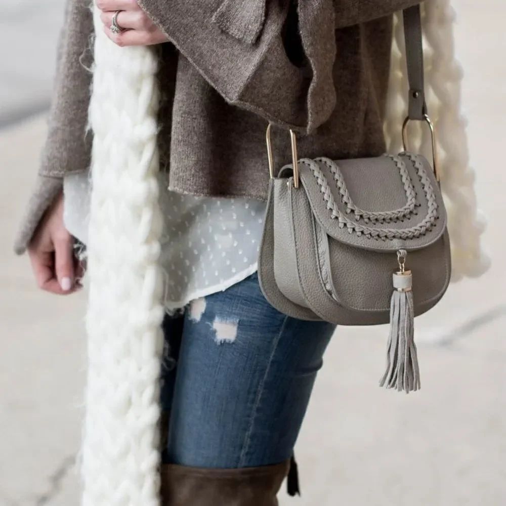 ✨ ZARA TIE SLEEVES SWEATER✨ - Picture 3 of 9